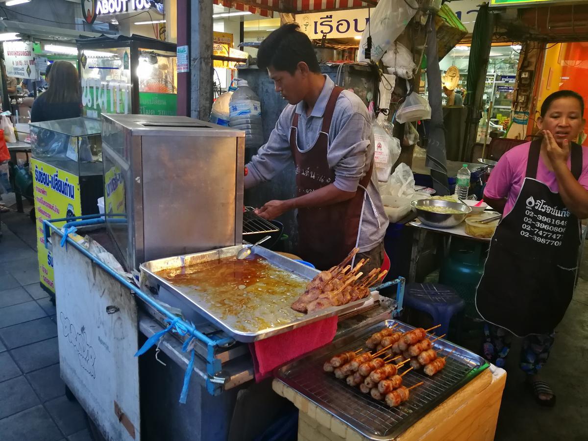 WJ Hostel Bangkok Eksteriør billede