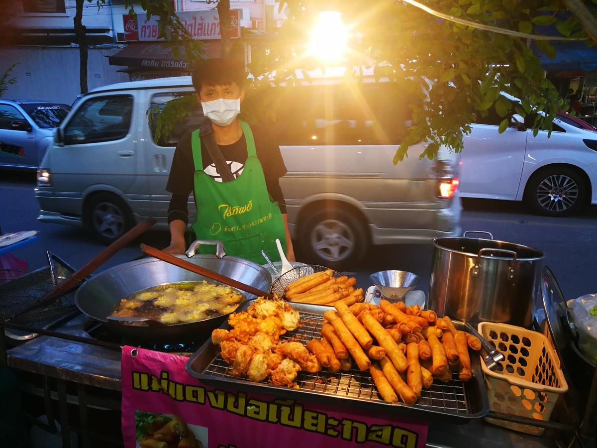 WJ Hostel Bangkok Eksteriør billede